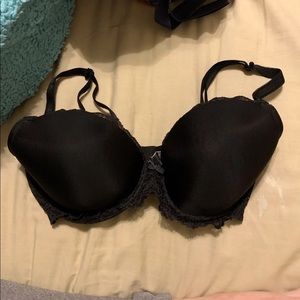 Victoria’s Secret Bra 32DD